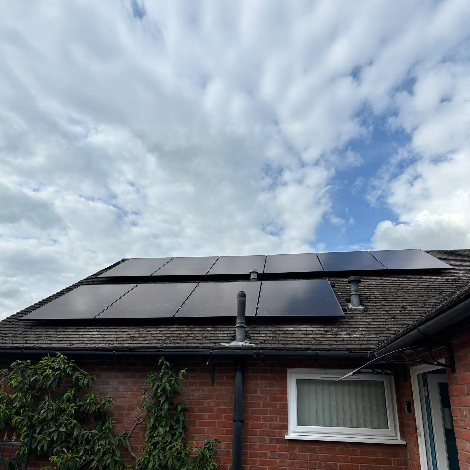 Solar-Panel-Installation-Leominster-O2 2